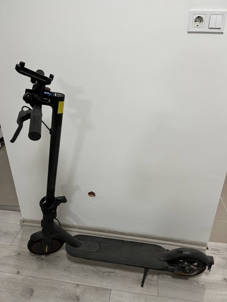 Xiaomi Pro 2 elektromos roller