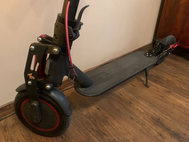 Xiaomi Pro 2 elektromos roller, Extrkkal elad