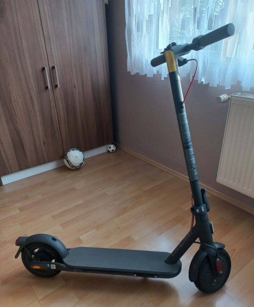 Xiaomi Scooter 4 Elektromos Roller