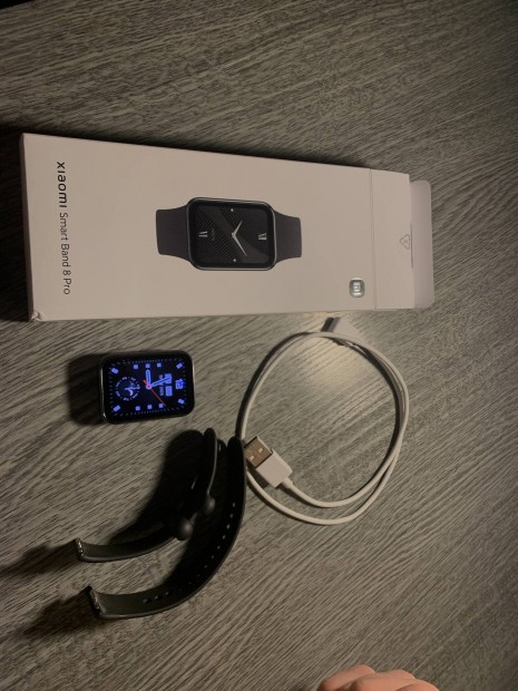 Xiaomi Smart Band 8 pro