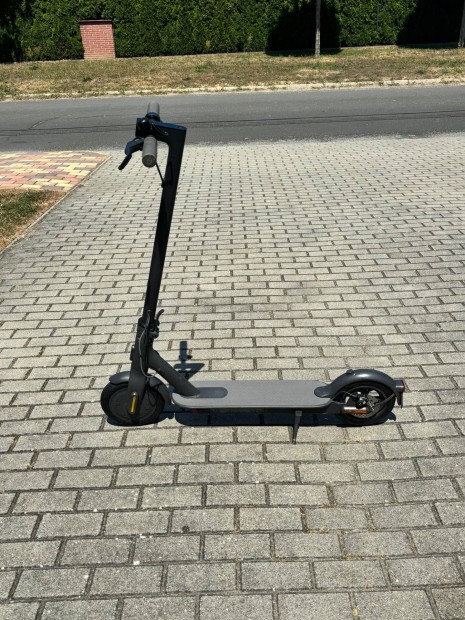 Xiaomi electric Scooter/ roller