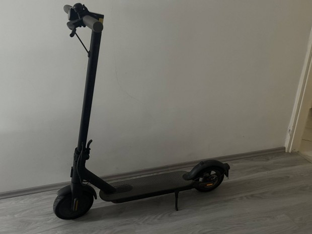 Xiaomi elektromos roller