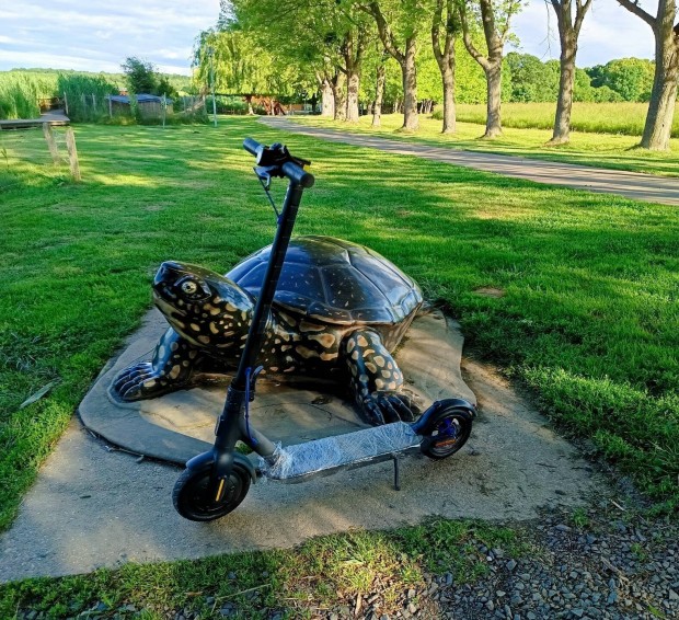Xiaomi elektromos roller Scooter 3 