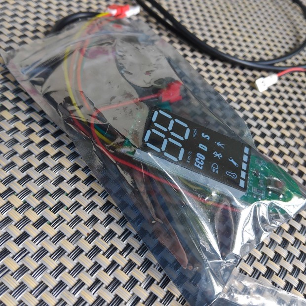 Xiaomi elektromos roller alkatrész kilóméter kijelző
