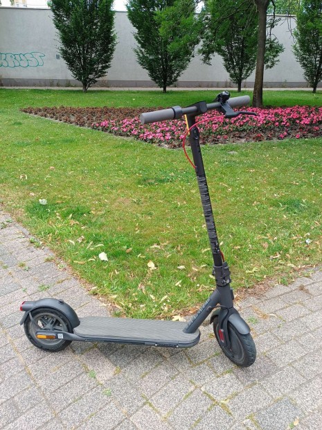 Xiaomi elektromos roller jó áron eladó!