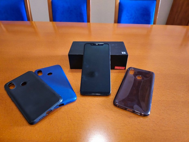 Xiaomi mi8 okostelefon hibtlan llapotban elad