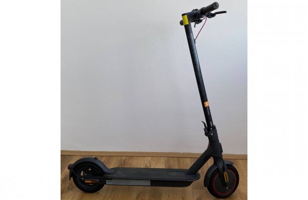 Xiaomi mi electric scooter pro 2 De(20km/h) elektromos roller