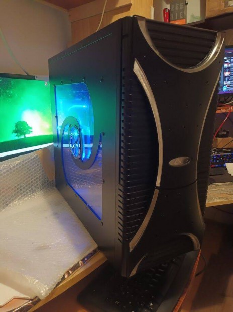 Xion Ultimate Old Budget Gamer PC