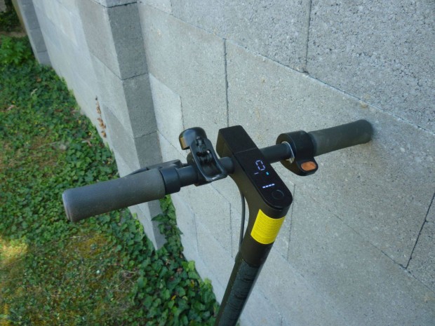 Xoumi 250 emoci elektromos roller