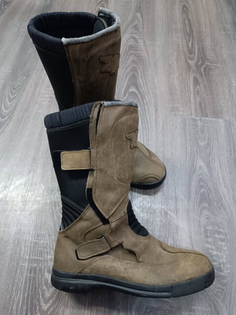 Xpd motoros csizma 41-es
