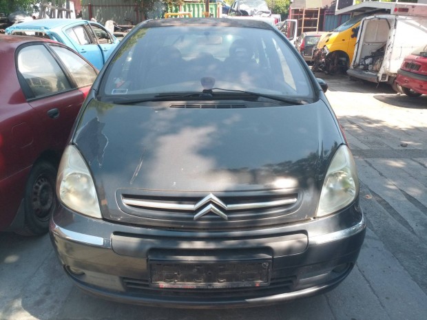 Xsara Picasso bontás, motor és alkatrészei, fűzött blokk, hengerfej