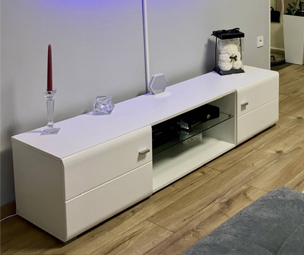 Xxxlutz tv �llv�ny