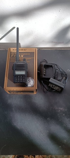 Yaesu FT-4X, garis