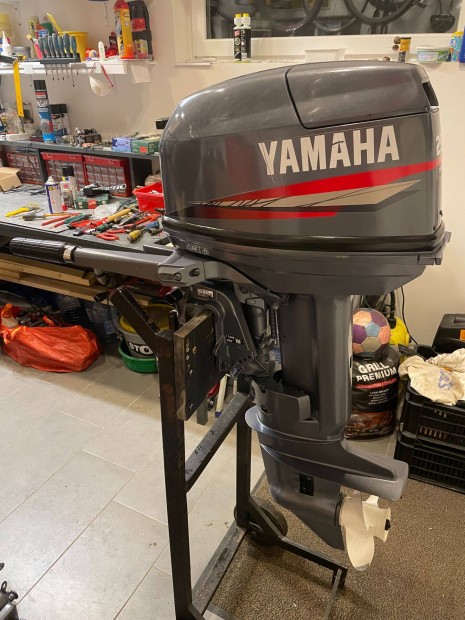 Yamaha 25 Bmhs újszerű csónakmotor eladó