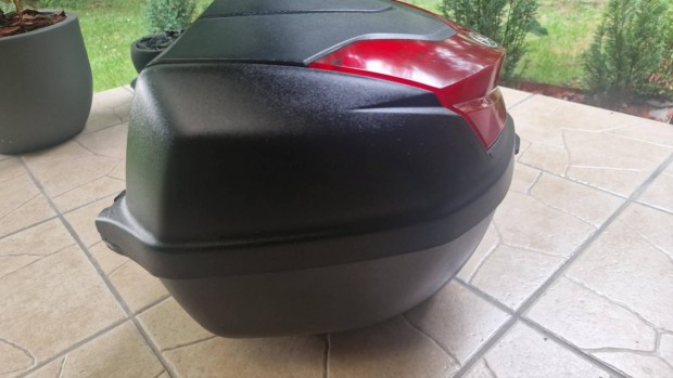 Yamaha 39L gyári hátsó doboz
