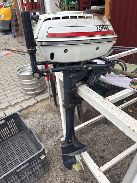 Yamaha 3.5 csnak motor elad