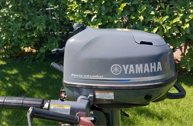 Yamaha 4 lóerős 4T újszerű, keveset használt csónakmotor