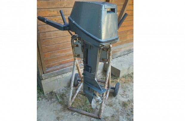 Yamaha 8 LE Csnakmotor