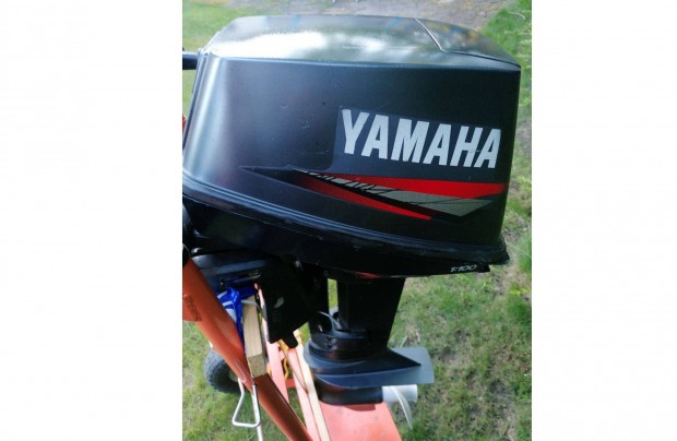 Yamaha 8 lers rvid csizms 2T csnakmotor elad