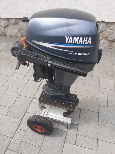 Yamaha 8le 4 tem rvid csizms csnakmotor elad