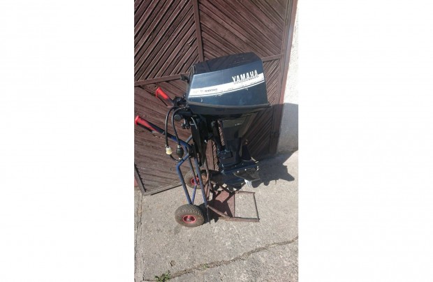 Yamaha 9.9Le.4 ütemű ,hosszú csizmás, távkaros motor, olcsón