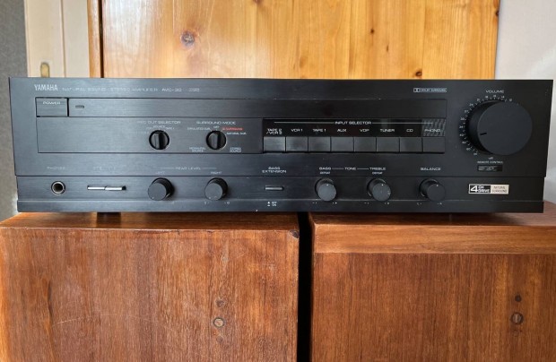 Yamaha AVC-30 t�v�r�ny�that� er�s�t�