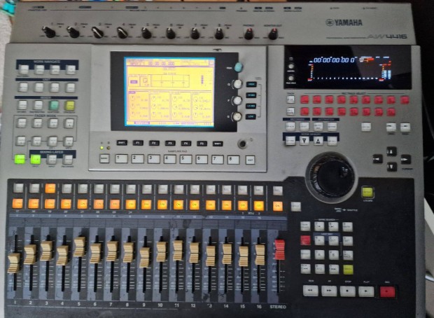 Yamaha AW4416 kever elad