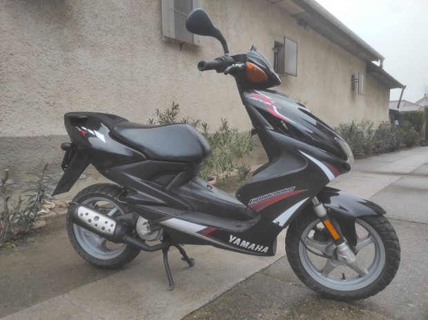 Yamaha Aerox 50-2T Dinamikus Motorozs