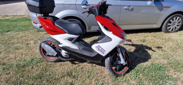 Yamaha Aerox 50 gyönyörü állapotban