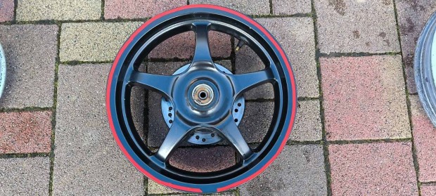 Yamaha Aerox els� felni