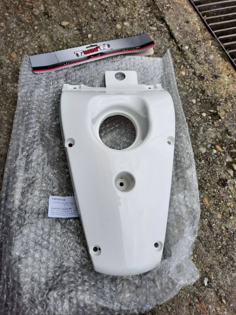 Yamaha Aerox hátsó idom