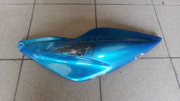 Yamaha Aerox �l�s alatti idom bal