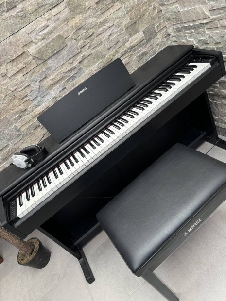 Yamaha Arius Ydp144 zongora