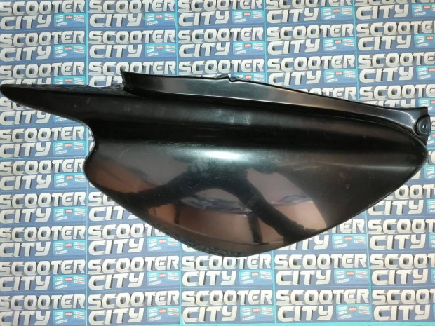 Yamaha Booster új jobb ülés alatti idom