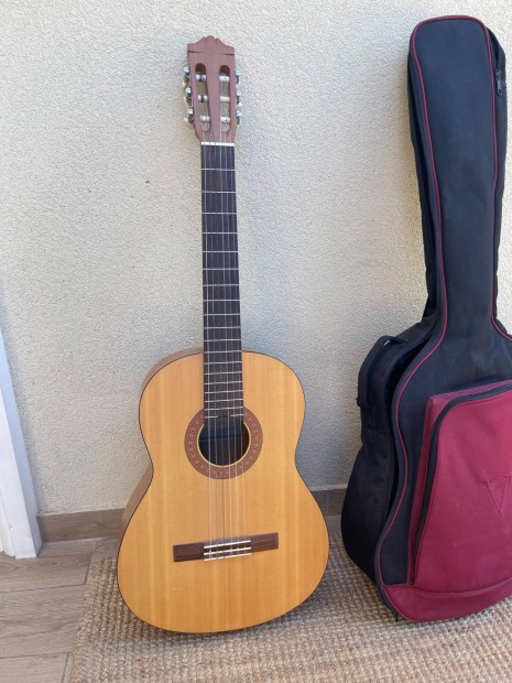 Yamaha C30M gitár