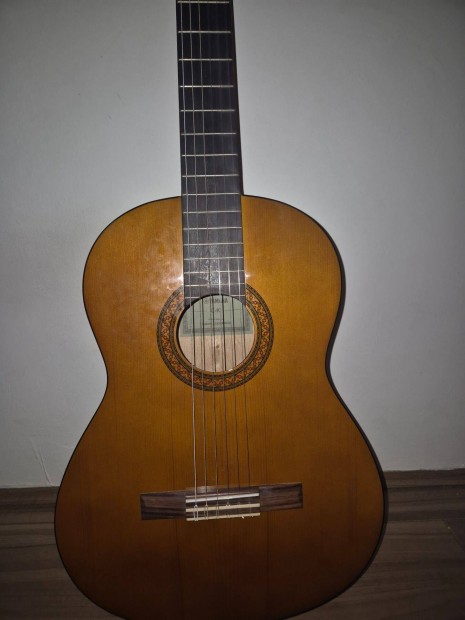 Yamaha C40 akusztikus gitr