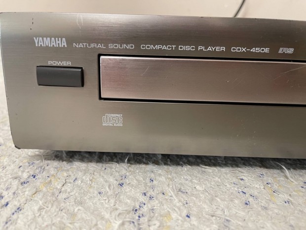 Yamaha CDX 450E CD lejtsz, Burr Brown DAC, Sony mechanika