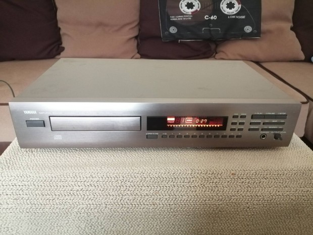 Yamaha CDX-550E cd lejtsz