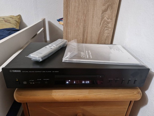 Yamaha Cd-S300 Cd lejtsz