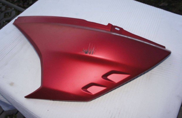Yamaha Cygnus Ray ZR 125 oldalidom