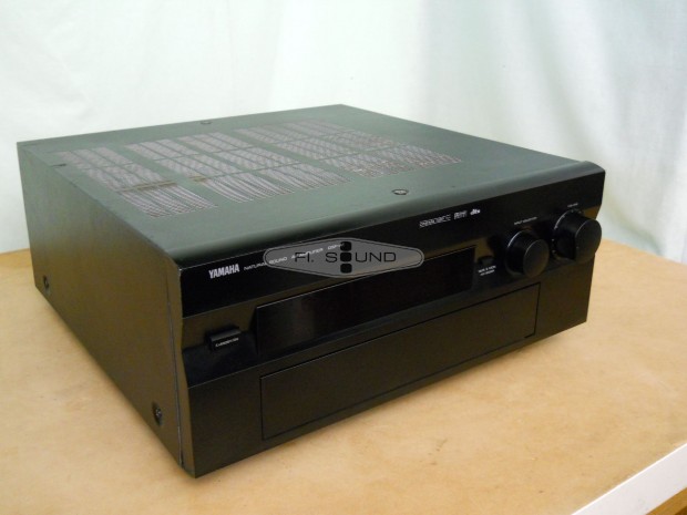 Yamaha DSP-A1 ,7x160W,4-16ohm,7.1-s hzimozi erst