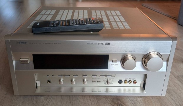 Yamaha DSP-AX1 házimozi erősítő