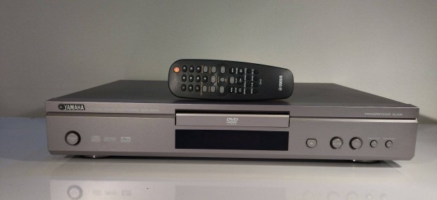 Yamaha DVD-S540 DVD Lejátszó Titán színű High-end