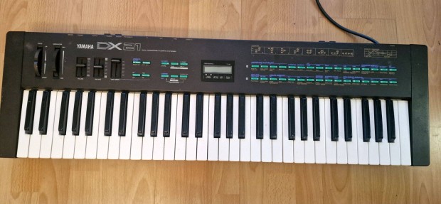 Yamaha DX21 szintetiztor elad