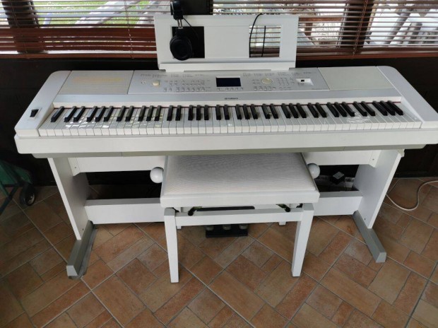 Yamaha Dgx 660 zongora