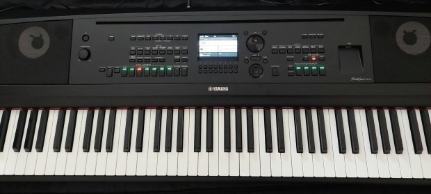 Yamaha Dgx-670 Digitlis Zongora szettben