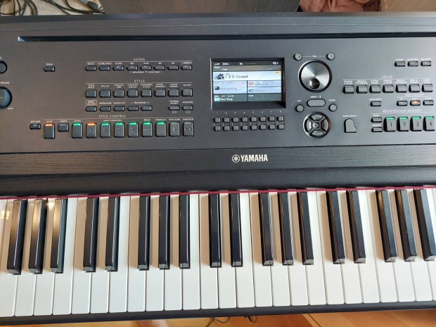 Yamaha Dgx 670 digitlis zongora + Roland dp10, Bespeco tok