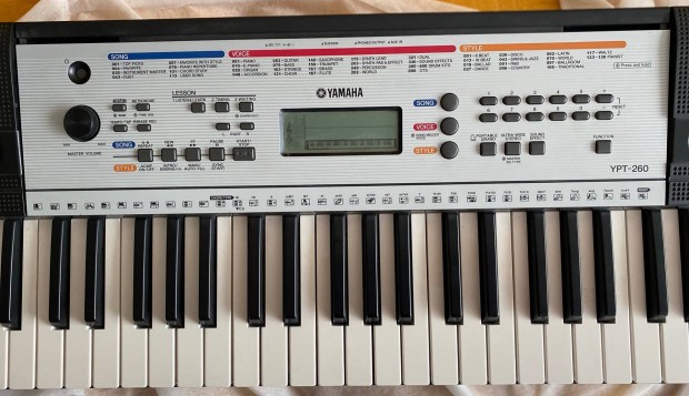 Yamaha Digital Keyboard Ypt-260