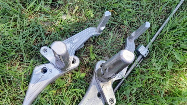 Yamaha Drag Star Xvs 650 előre tolt lábtartó