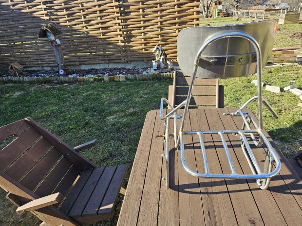 Yamaha Dragstar 650 h�ts� �l�st�mla, csomag -�s oldalt�ska tart�val